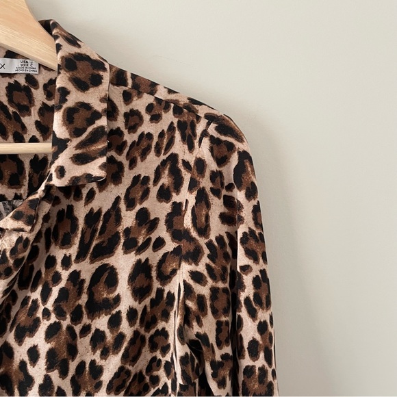 Tie Front Leopard Print Blouse - Picture 3 of 4